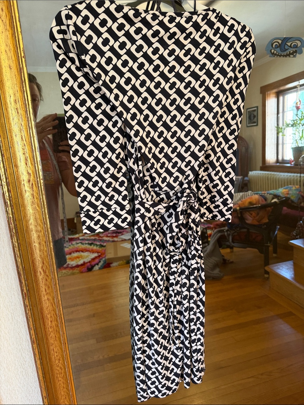 Diane Von Furstenberg Black & White Geometric Wrap Dress - Picture 7 of 9